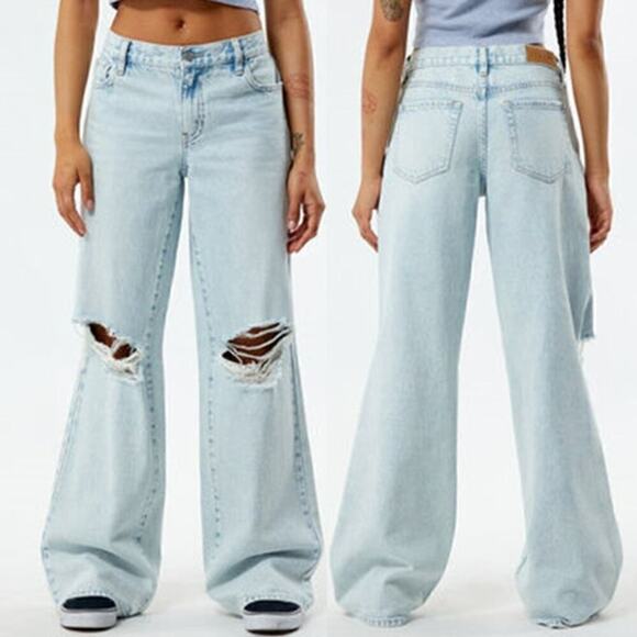 PacSun Denim - PacSun Light Indigo Ripped High Rise Baggy Jeans (30)